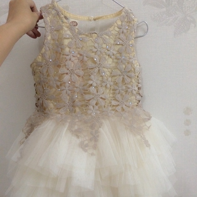 Đầm ren phối lưới