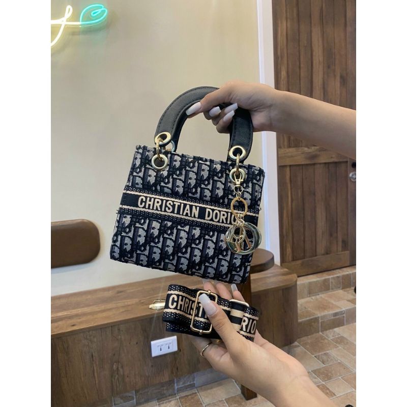 Túi vuông đeo chéo thổ cẩm DI OR KÈM PHỤ KIỆN