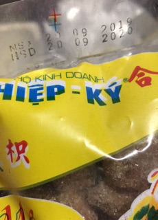 Kẹo me vàng cay ngọt. 7k/100g