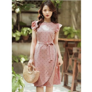 Đầm hồng chấm bi thắt nơ eo