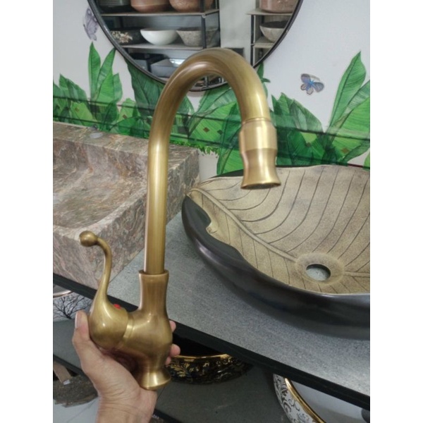 Vòi rửa chén đồng thau cổ điển