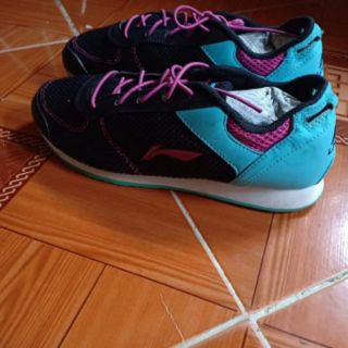 Giay thể thao size 37