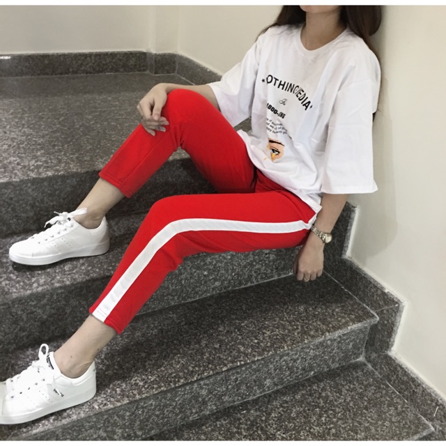 Quần 1 line đỏ và đen sọc trắng