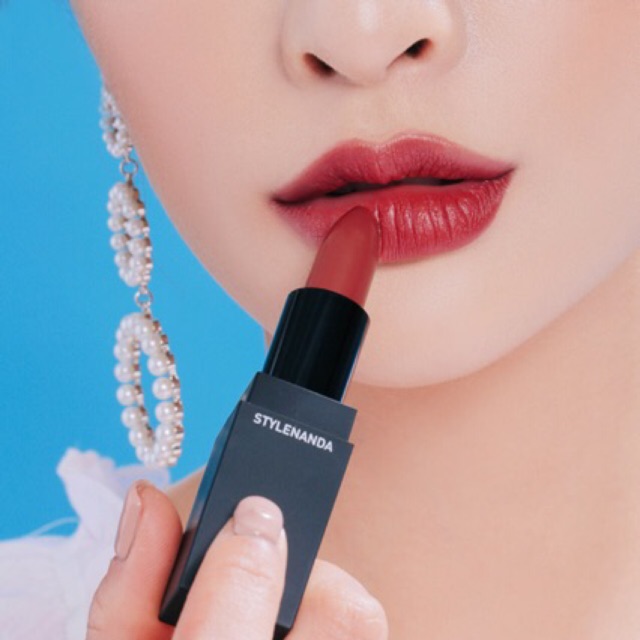 Son thỏi lì 3CE matte lip color vỏ đen các màu