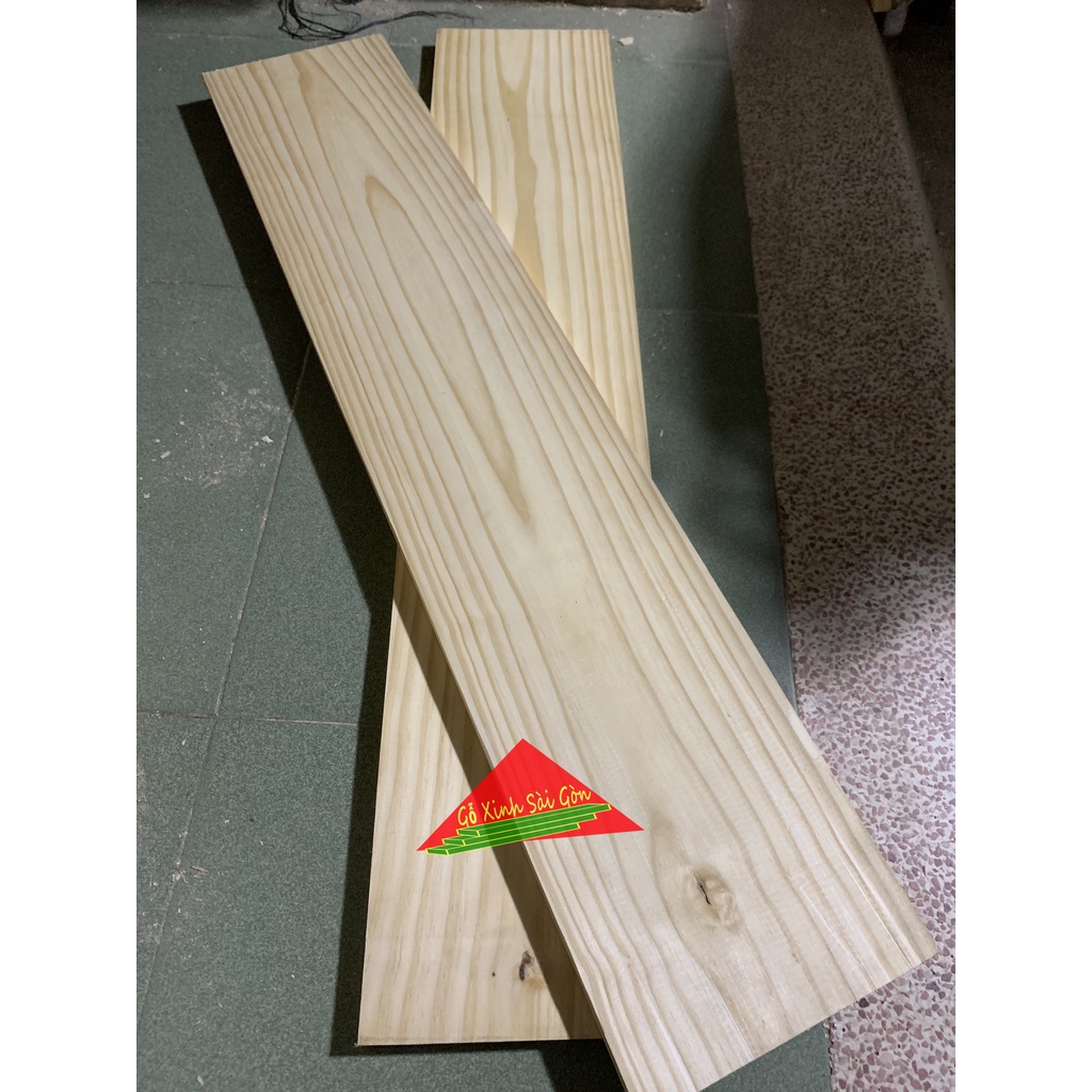 Tấm gỗ thông mặt lớn đẹp dày 1.5cm, rộng 20cm, dài 1m dùng làm mặt bàn, mặt ghế, ốp tường, trang trí