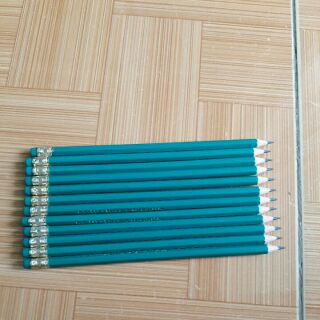 Sỉ 12 cây bút chì khắc chữ 15k