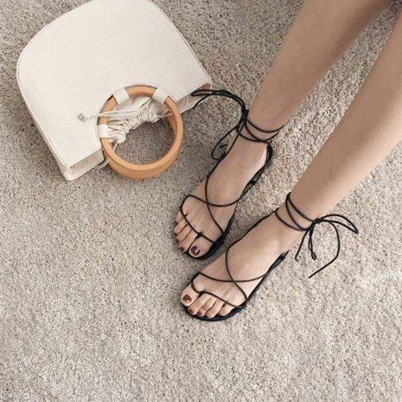 Sandal thắt dây bản ngang - Hàng nhập khẩu
