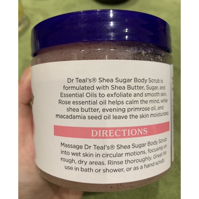HỖN HỢP TẨY TẾ BÀO CHẾT TOÀN THÂN DR TEAL’S VỚI ĐƯỜNG, TINH DẦU HOA HỒNG VÀ BƠ SHEA