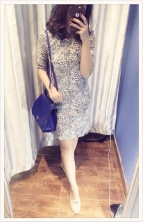 Đầm suông Zara khoá sau