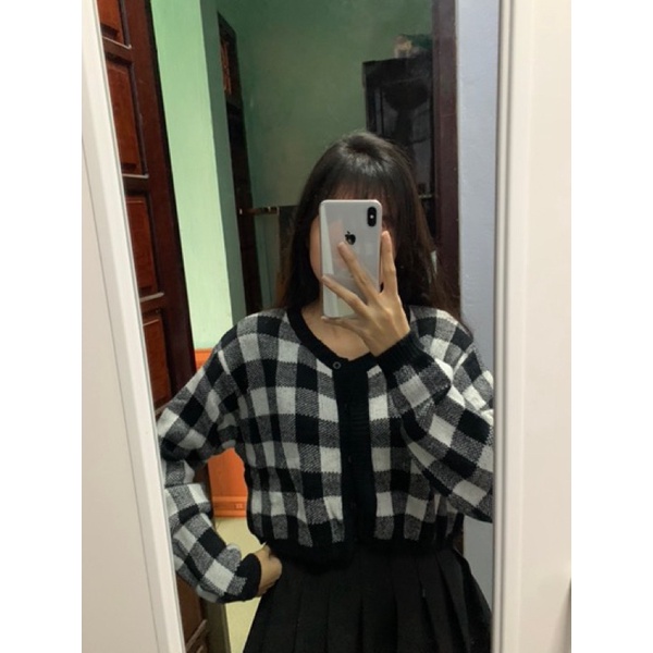Sét áo len khoác ngoài kèm áo 2 dây kẻ caro