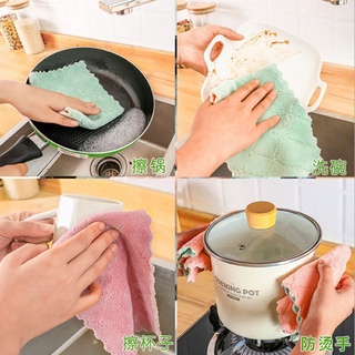 Khăn lau tay tiện lợi mềm mại