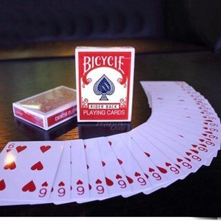 Đồ chơi ảo thuật bài ma quỷ