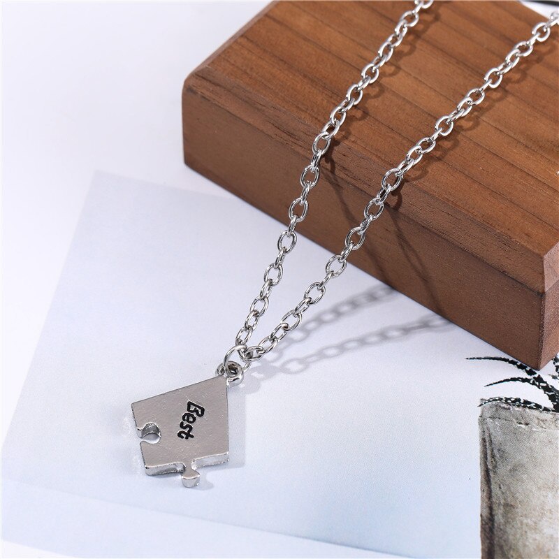 4 Chiếc / Bộ Thời Trang Người Bạn Tốt Nhất Mãi Mãi Và Mãi Mãi Hợp Kim Kẽm Vòng Cổ Kim Loại Sáng Tạo BFF Của Nam Mặt Dây Chuyền Của Phụ Nữ Món Quà Trang Sức Bên