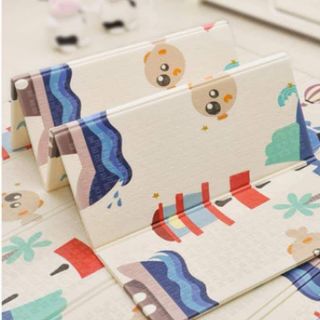 Thảm xốp gấp gọn 2 mặt-màu giao ngẫu nhiên