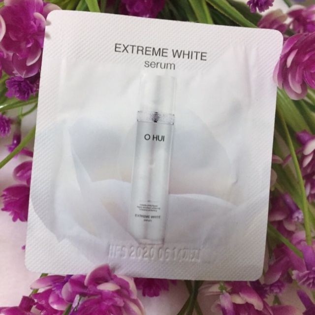 Set 10 gói serum dưỡng trắng da Ohui extreme white date 2023