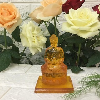 Tượng Phật A Di Đà màu hổ phách