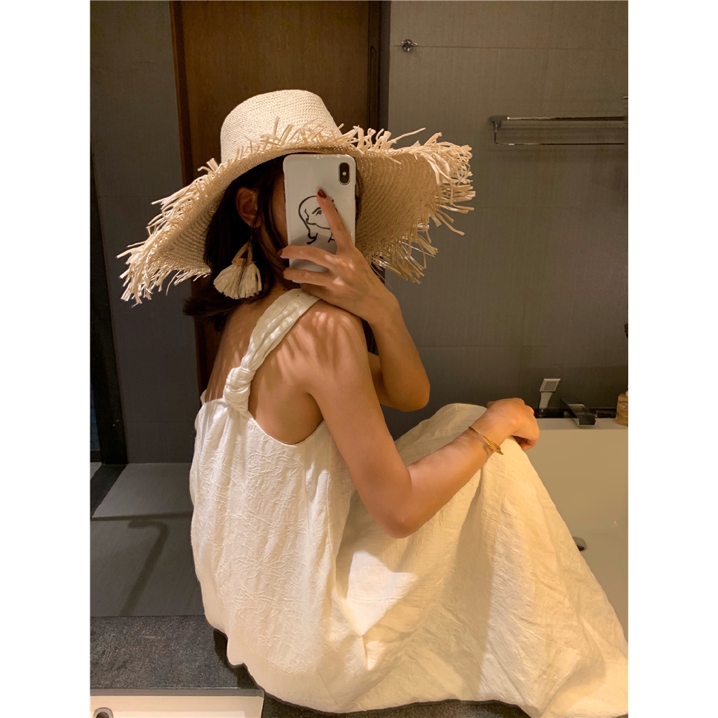 Đầm cotton lanh màu trắng thời trang đi biển xinh xắn | BigBuy360 - bigbuy360.vn