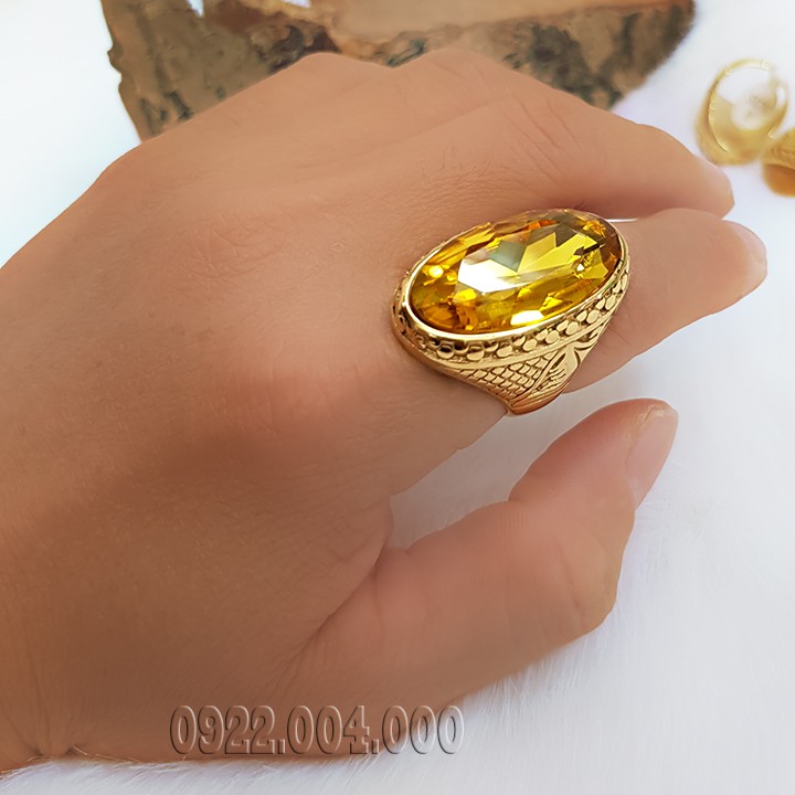 Nhẫn nam mặt đá vàng cam to, bự và dài.