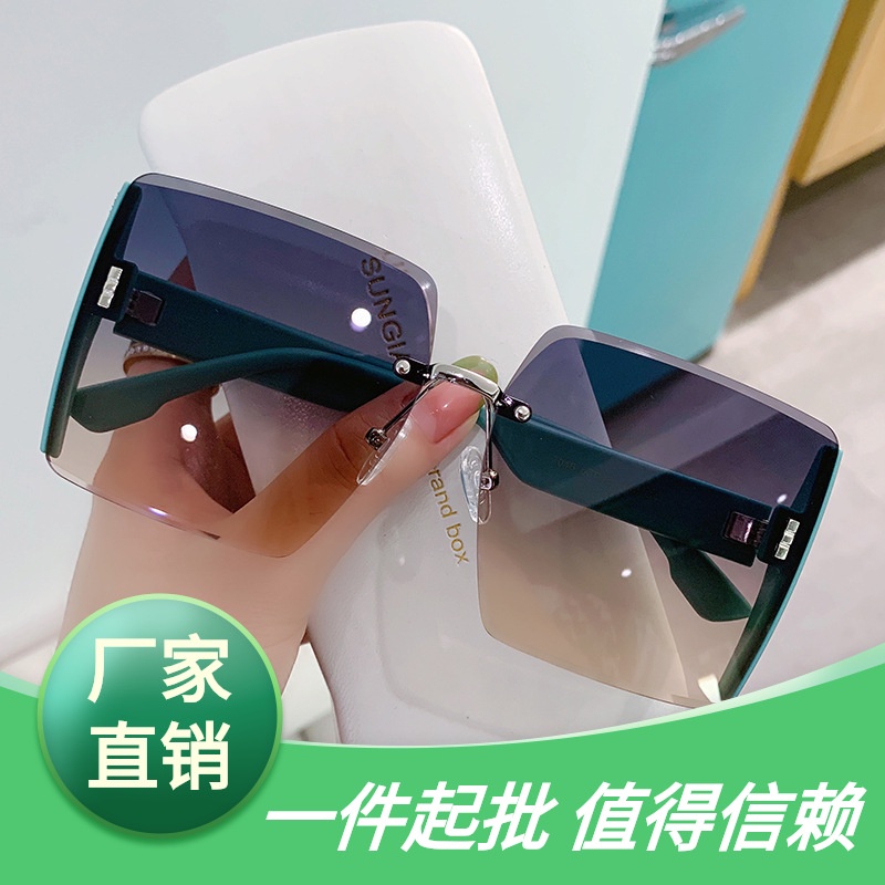 Kính Mát Thời Trang Cho Nam Nữ Tiktok 2022