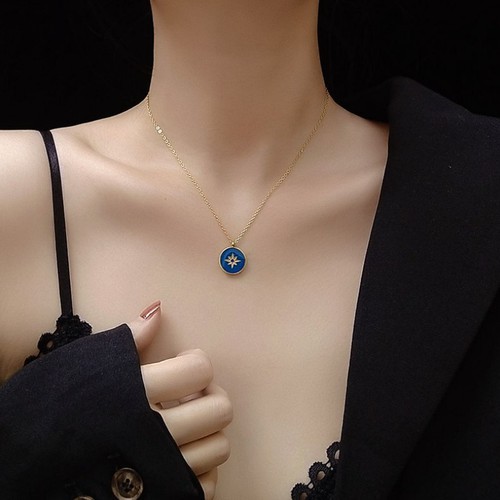 Dây Chuyền Nữ Mặt Tròn Xanh Ngôi Sao 8 Cánh Titan Ko Đen TT 3346