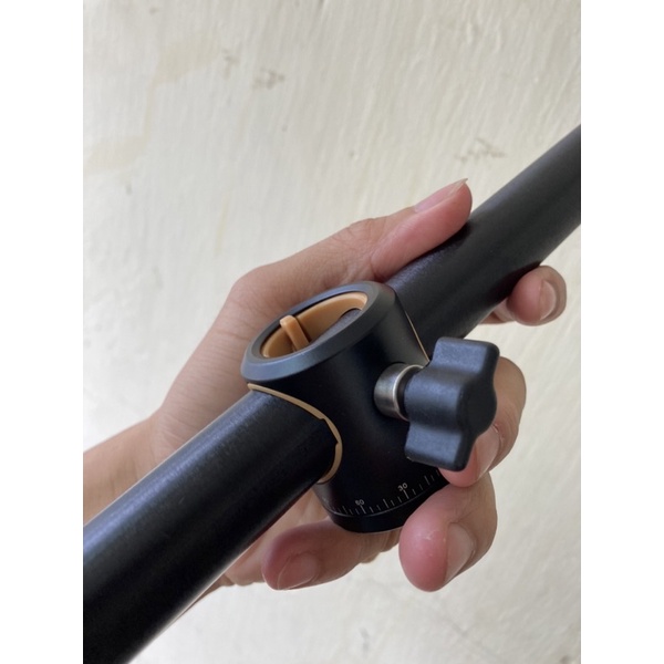 Thanh Boom chụp sản phẩm