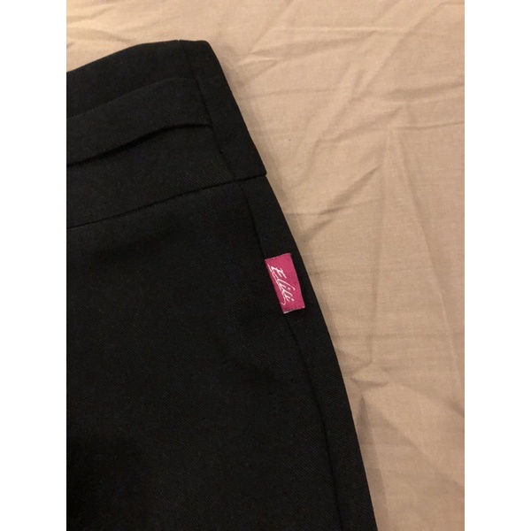 Pass chân váy bút chì