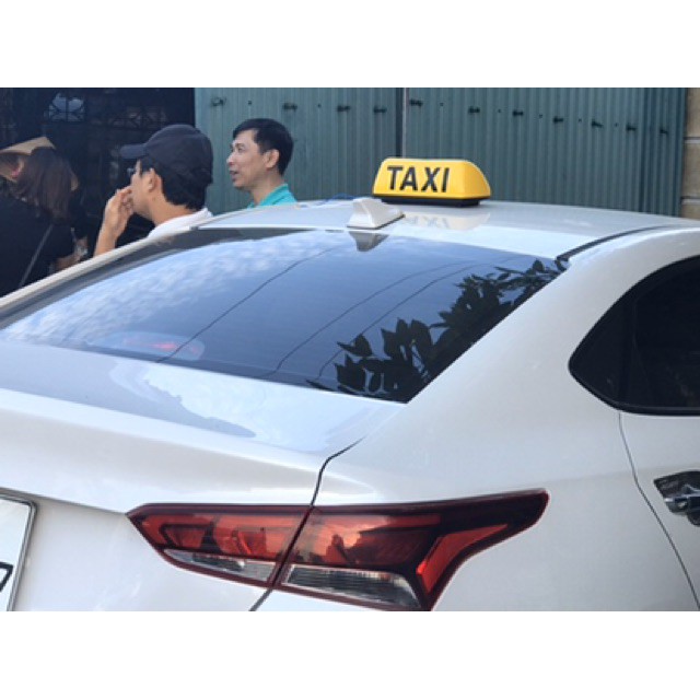 Mào TAXI hút nam châm, có đèn LED gắn nóc ô tô