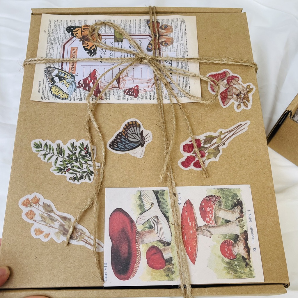 (25*20*6cm) (25*20*6cm) HỘP QUÀ TỰ GẤP, TỰ DÁN VINTAGE TẶNG KÈM RƠM, THIỆP, DÂY THỪNG NHỎ