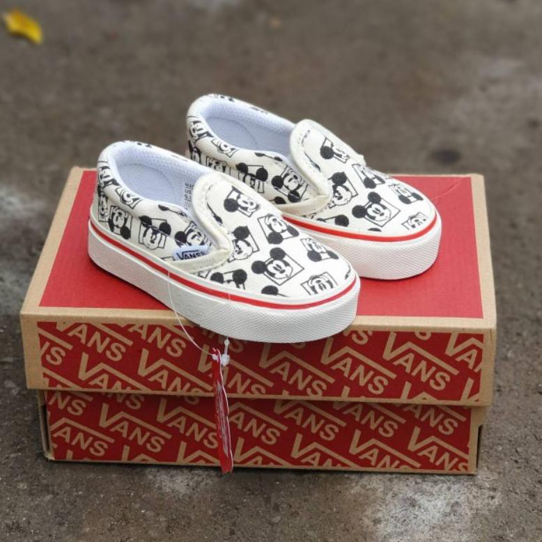 Giày Lười Vans 681258 In Hình Snoopy Xinh Xắn Cho Bé