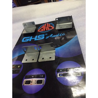 một cặp bas giữ hộp thu micro