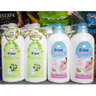 Nước rửa bình sữa Dnee dạng chai có vòi 620ml