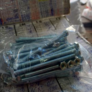 Bù lon 6ly 8phân=50con bịt
