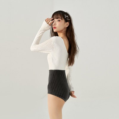 Áo tắm nữ mẫu mới 2020 Áo tắm nữ áo bơi dài tay nữ che bụng tôn dáng | BigBuy360 - bigbuy360.vn