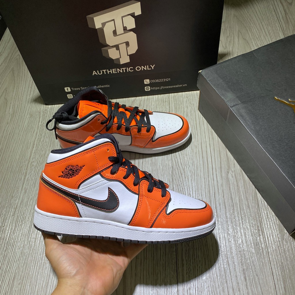 [ CHÍNH HÃNG ] Giày thể thao NIKE AIR JORDAN 1 MID TURF ORANGE