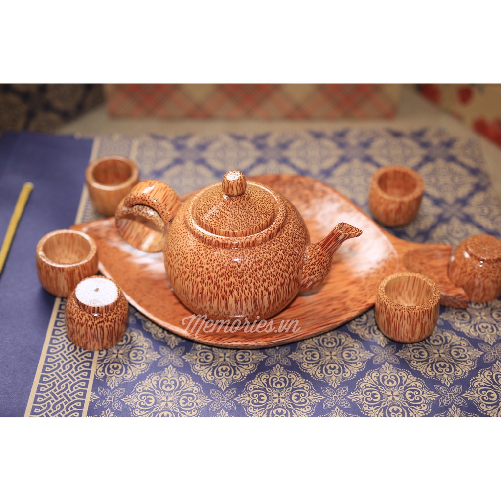 Bộ Bình Trà Bằng Gỗ Dừa Hình Chiếc Lá - Gồm 1 ấm trà, 1 đĩa chiếc lá, 6 ly tách - Quà tặng trang trí lễ Tết Memories.vn