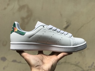 Giày Stan Smith mới phối gót hoa bền êm đẹp