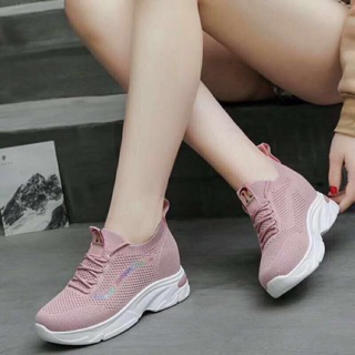 Giay thể thao độn đế 6 cm trắng vạch nhũ