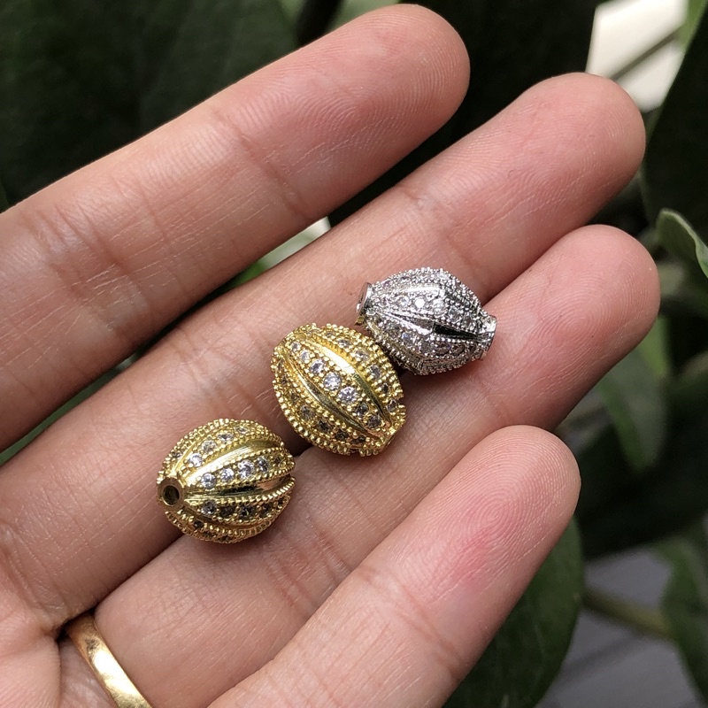 Charm cầu đính đá - KL057