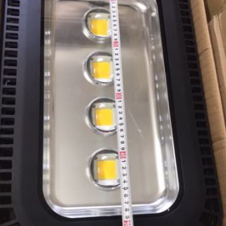 Đèn pha led 200W thấu kính