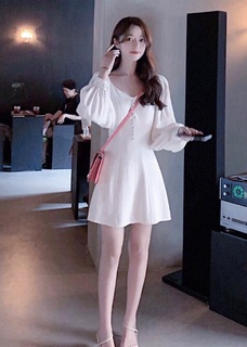 Đầm trắng nút bọc tay phồng (kèm hình thật)