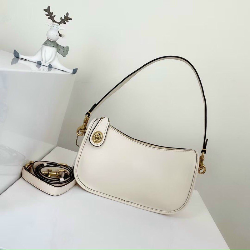 TÚI COACH SWINGER C0638