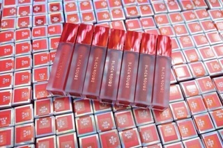 Son kem lì black rouge