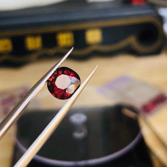 Spinel Lục Yên