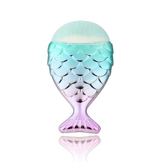 Cọ đánh phấn nền trang điểm kiểu dáng đuôi cá nhiều màu sắc bắt mắt