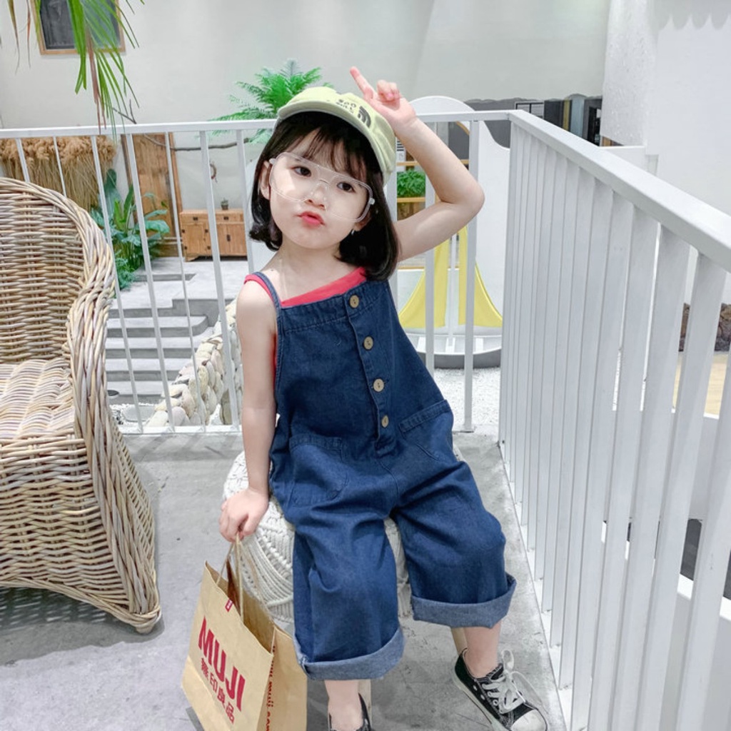 Quần yếm bé gái kèm áo 2 dây, Sét quần yếm jean phối áo 2 dây cá tính cho bé