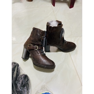 Giày da cao gót cổ cao