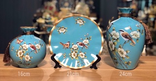 Set 3 bộ lọ và đĩa decor trang trí bằng gốm sứ kèm kệ kê đĩa