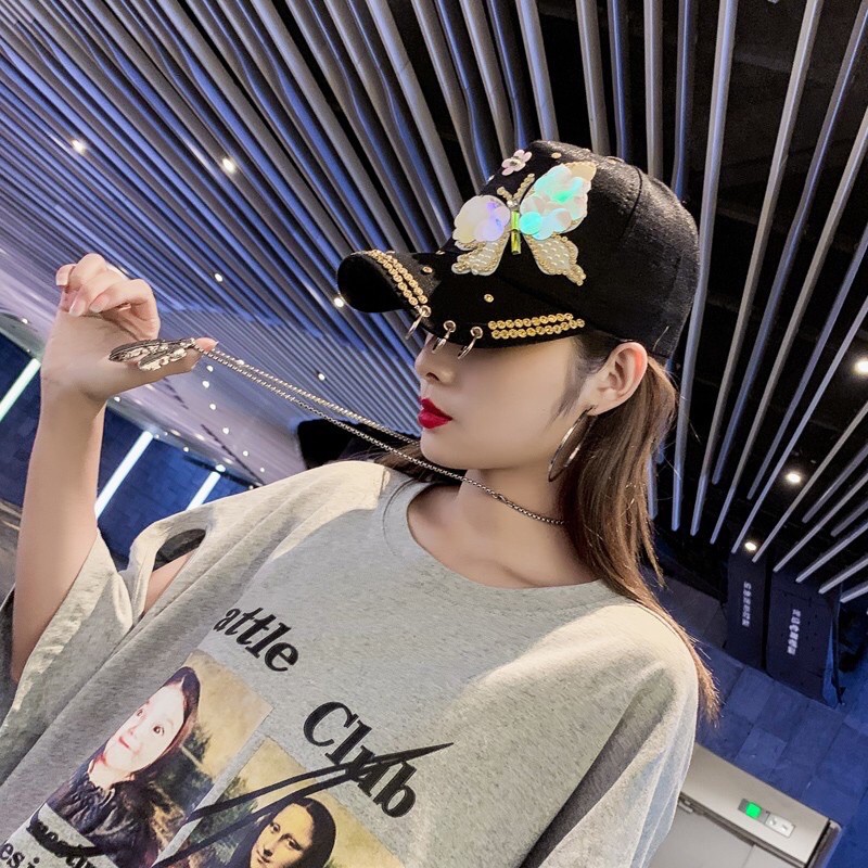 Nón đính đá hoạ tiết bướm kim sa cho nữ