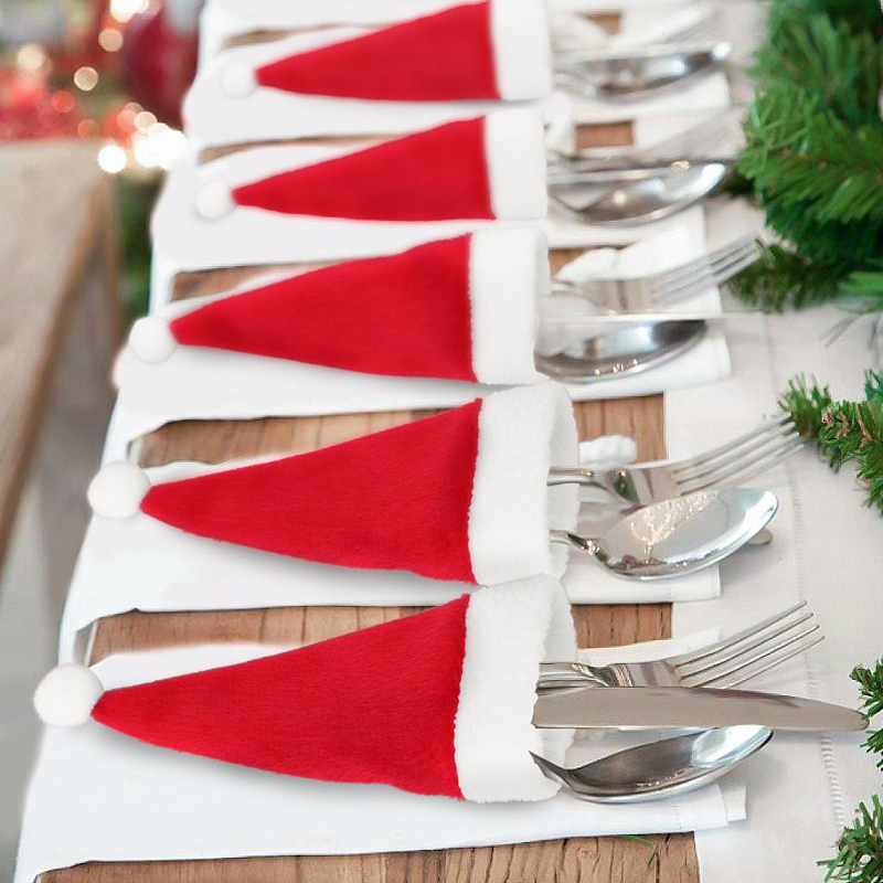 Phụ Kiện Đựng Dao Nĩa Hình Mũ Ông Già Noel Dễ Thương
