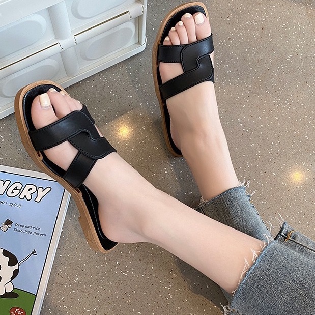 Dép Nữ Quai Chéo Xinh Xắn, Màu Sắc Đơn Giản Năng Động Chất Nhựa Chống Trơn Trượt